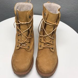 🥰Women’s Boots/Timberland🥾